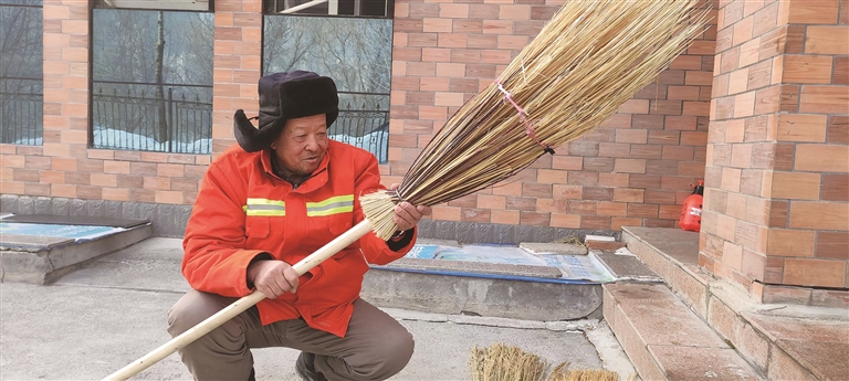 百姓微故事 | 爱动脑筋的环卫“能人”温保华